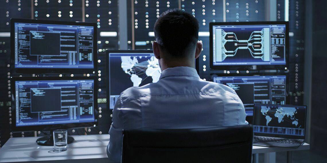 L'évolution industrielle transforme l'usine, qui s'organise en réseau pour analyser le plus rapidement et le plus finement possible une quantité colossale de données. © D. R.