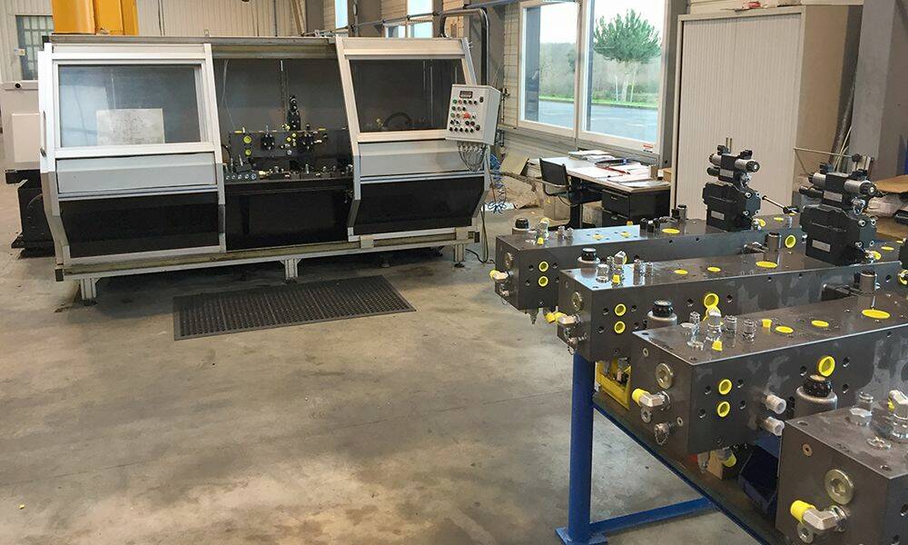 Nouveau banc d’essais de 90 kW, doté de deux pompes à pistons RKP à cylindrée variable de 90 l/minute chacune fonctionnant à une pression de 280 bar.
© Hydraumatec Ingénierie