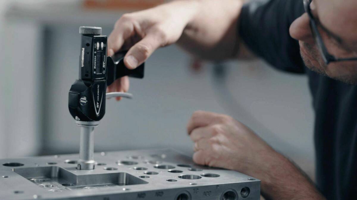 Hydraumatec, basé à Plöermel en Bretagne, n’a pas eu recours au prêt garanti par l’Etat pour assurer la poursuite de son activité et atteint ses objectifs de résultat pour le dernier exercice. © Hydraumatec