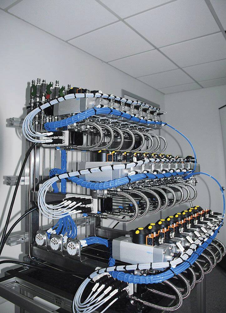 Un modèle CAO en 3D de bloc a été élaboré par Festo puis fabriqué à une échelle de 1 : 5 au sein de l’unité de prototypages rapides de Berkheim.
© Festo