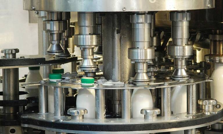 Mayr propose une large gamme d’accouplements sans jeu et de limiteurs de couple en inox. © Mayr