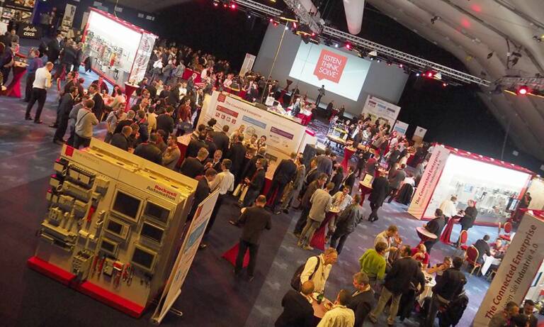 Rockwell et une trentaine d’entreprises partenaires ont présenté de nombreuses nouveautés en termes de produits et solutions aux quelque 870 clients et prospects présents à la manifestation. © Rockwell Automation