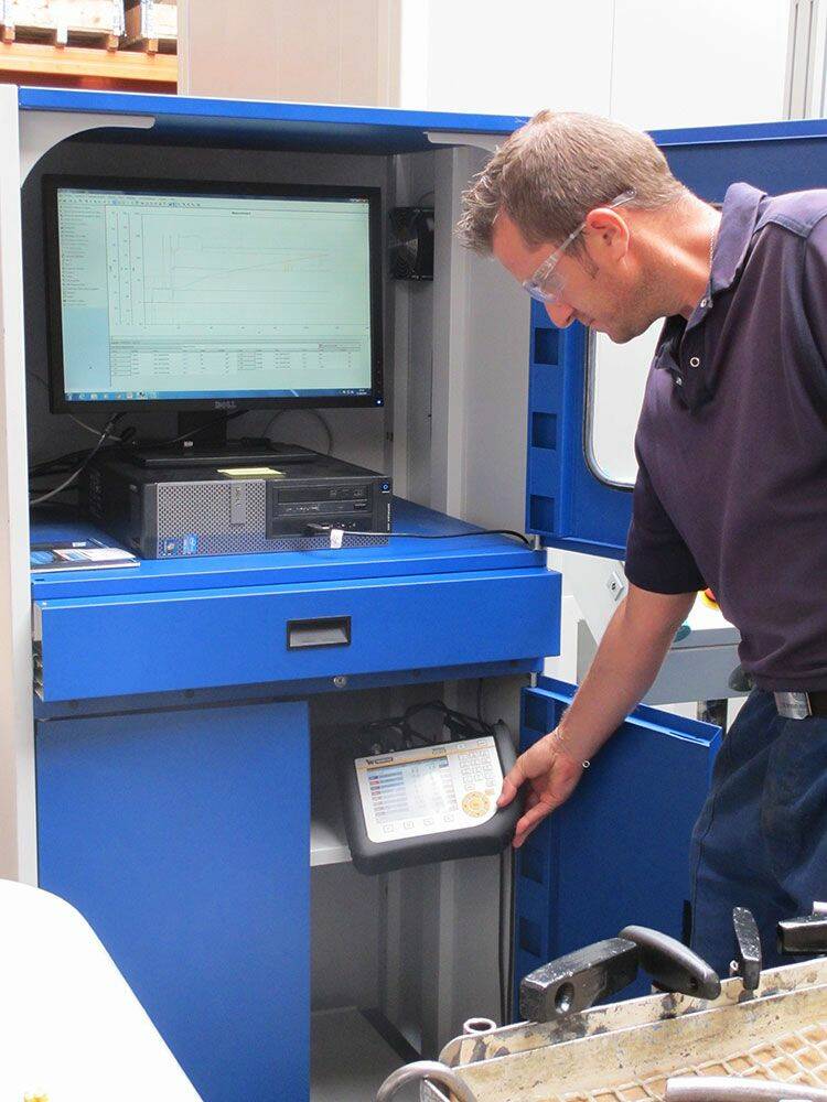 Webtec a mis au point une solution technique prenant en compte les besoins de son client en matière de connectivité, performances et programmation. © Webtec/Poclain Hydraulics