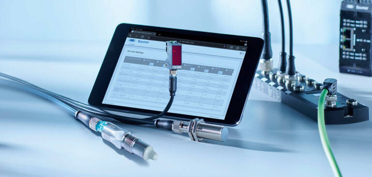 L’interface numérique IO-Link offre notamment des coûts réduits et un signal numérique sans grésillement. © Baumer