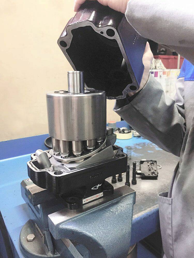 Pompe TXV démontée pour expertise. © Hydro Leduc