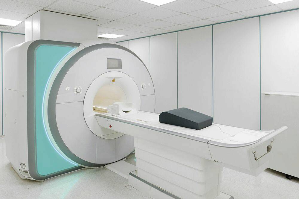 Les systèmes de mouvement linéaire NSK s’avèrent parfaits pour la précision et l’exactitude qu’exigent les équipements d’imagerie médicale.
© KaliAntye / Shutterstock