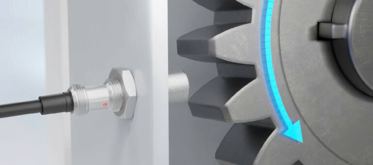 Les détecteurs inductifs IO-Link comme IR12 peuvent aussi être utilisés très simplement comme contrôleurs de vitesse, ou pour détecter à temps l'usure des roues dentées. © Baumer