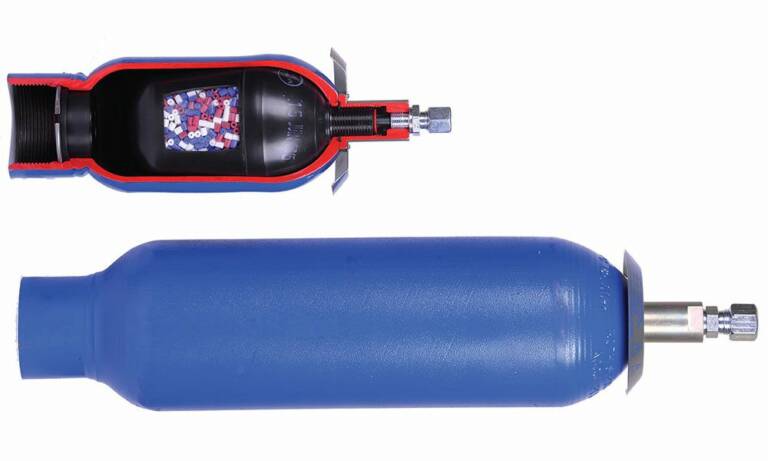 Pour les applications marines, Parker Hannifin ACDE a conçu les accumulateurs SBV dotés de billes de silicone au lieu d’azote qui fonctionnent en anti-pulsatoire sur les circuits d’injection et de sortie des gros moteurs diesel travaillant dans des environnements très agressifs.
© Parker Hannifin