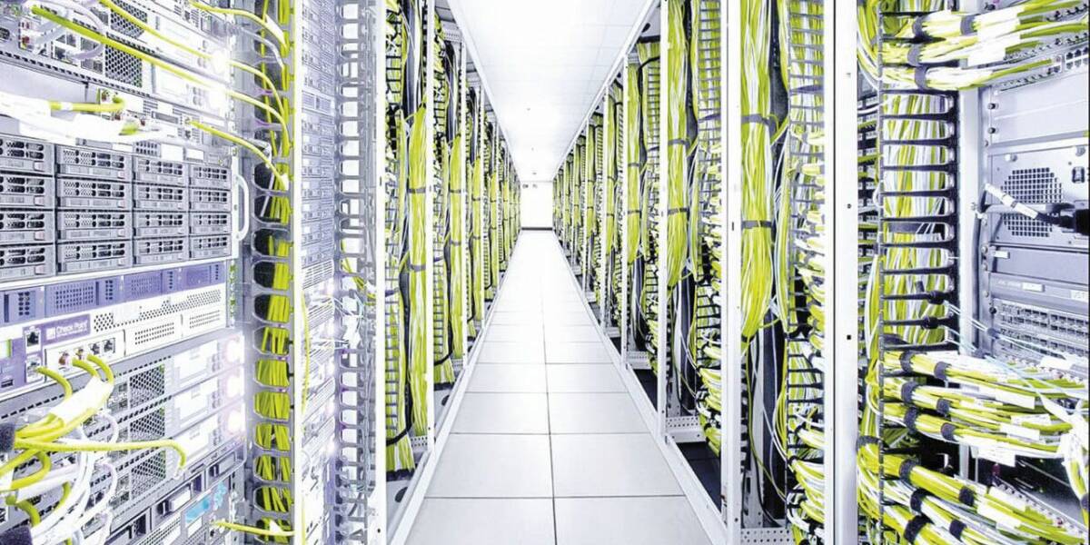 À mesure que la densité des serveurs des centres de données continue d'augmenter, leur charge thermique augmentera également. © ABB