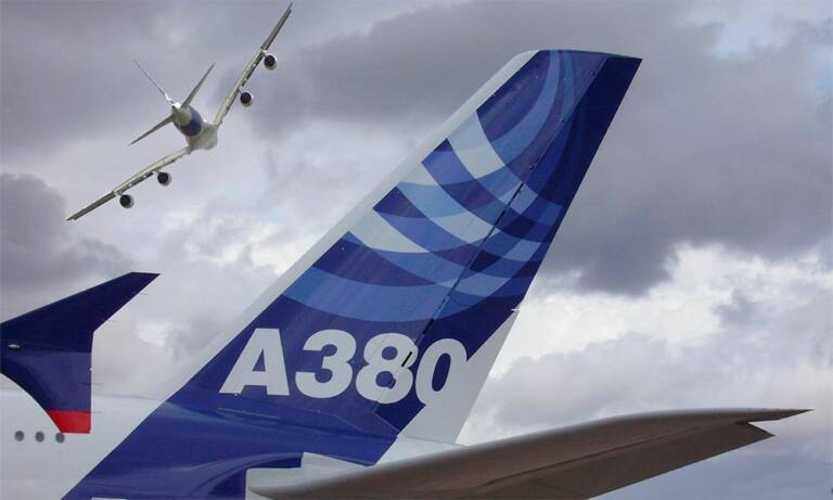 Des HPUs (Hydraulic Power Units) fonctionnant avec du Skydrol ont été livrées en 2015 à Airbus pour la réalisation des essais fonctionnels des actionneurs montés sur la ligne d’assemblage (FAL) de l’A350. © Oilgear
