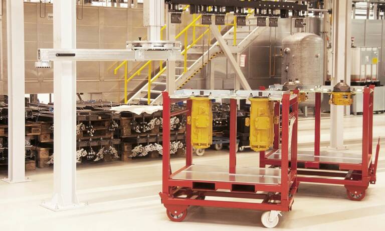 L’usine d’Aschaffenburg a une capacité de fabrication annuelle de quelque 150.000 pompes et moteurs hydrauliques auxquelles s’ajoutent 50.000 kits de transmission destinés à être assemblés dans les autres unités du groupe. © Linde Hydraulics

