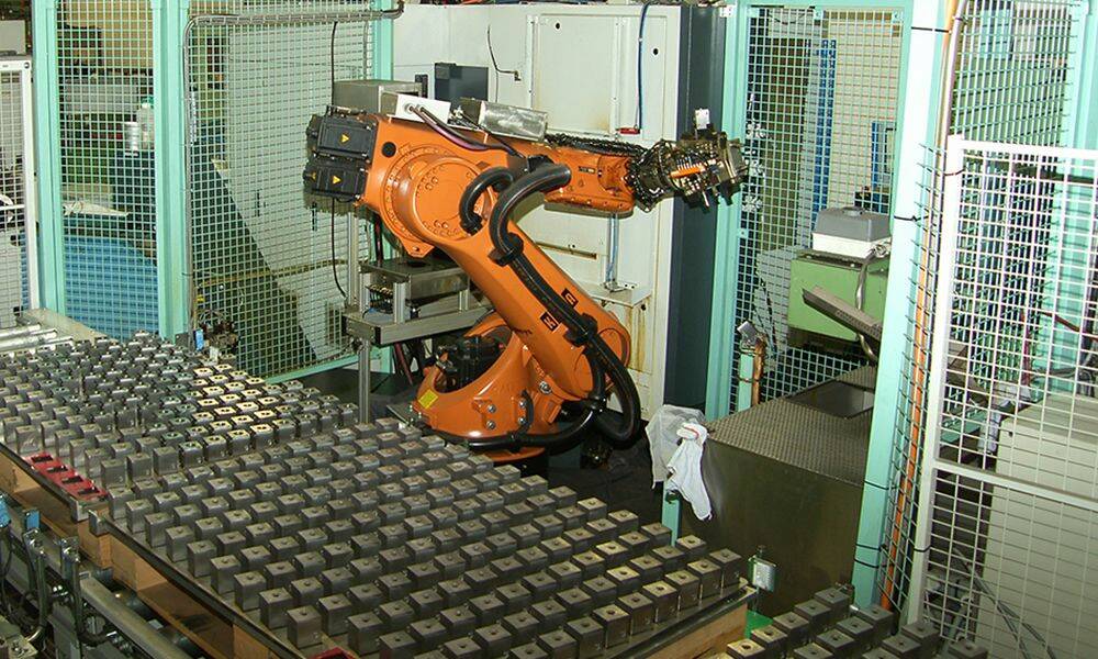 Les machines à commande numérique et cellules robotisées équipant l’usine de Frutigen tournent pour la plupart 24h/24 et 7j/7. © Wandfluh
