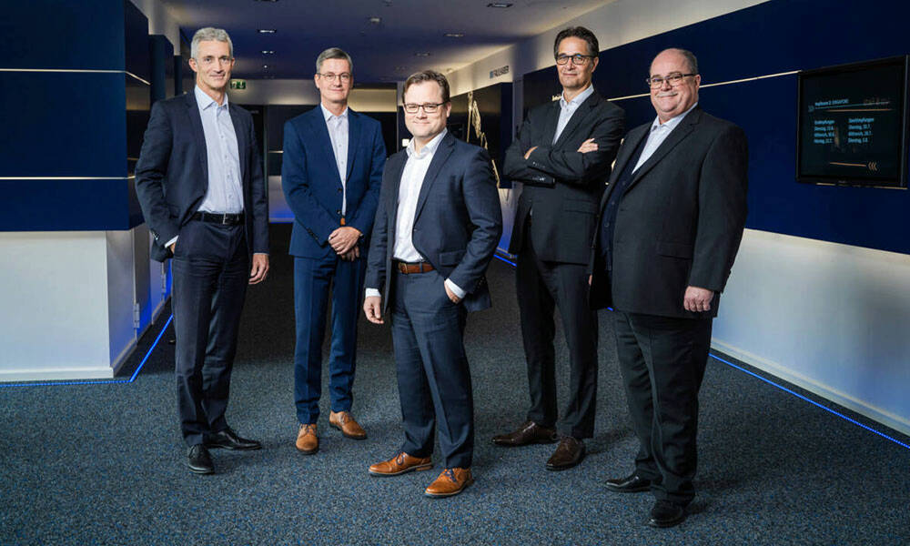 Karl Faulhaber (au centre), Dr. Udo Haberland, Lutz Braun, Markus Dietz, Hubert Renner (de gauche à droite) (Crédit : Faulhaber)
