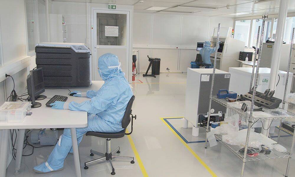 La nouvelle salle blanche multi-technologies est destinée à accroître les compétences de l’entreprise en matière de microfluidique et de microcapteurs. © Bürkert
