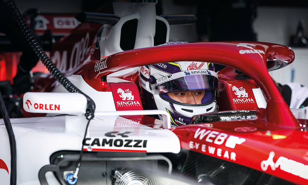 Le partenariat sportif de Camozzi avec l'Alfa Romeo F1 Team ORLEN est complété par un partenariat avec Sauber Technologies. (crédit : Camozzi)

